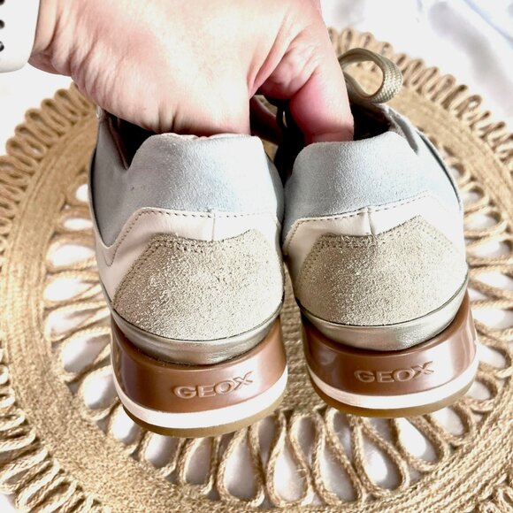 Geox Grey Snakeskin Silver Metallic Low-Top Sneakers Size US 9 EU 39 - Picture 6 of 11